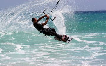 Kitesurfing